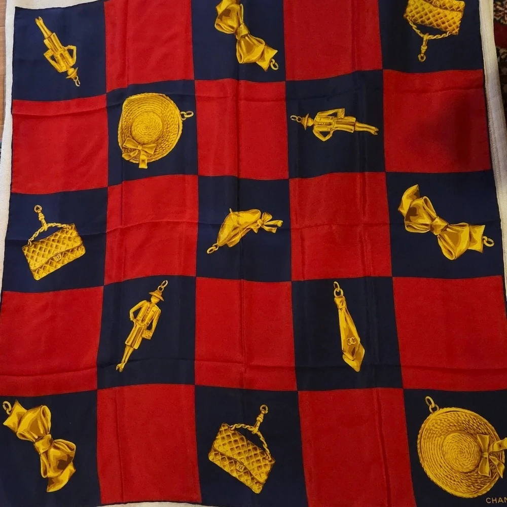 CHANEL Red and Black Scarf with Gold Motifs‎